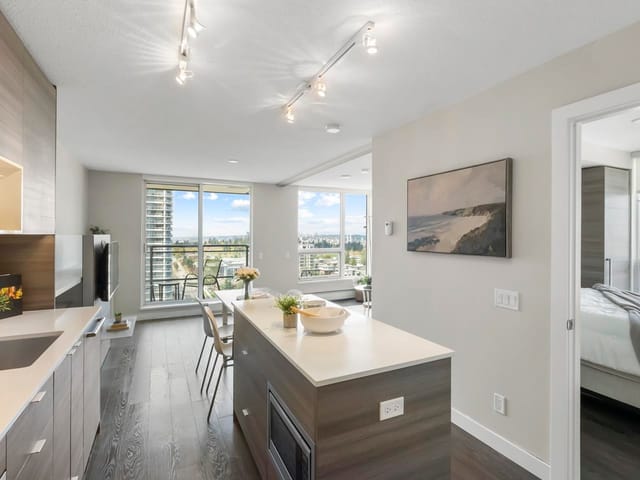 Apartment for sale in Surrey, North Surrey, 2305 13398 104 Avenue, 263175371 | Realtylink.org
