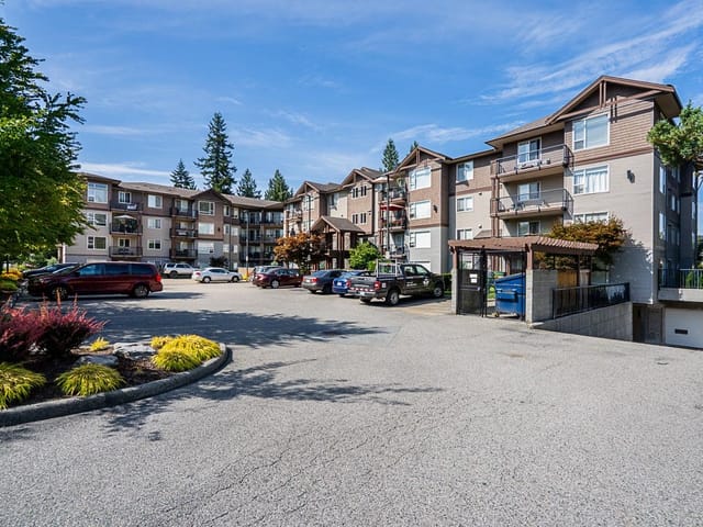 Apartment for sale in Abbotsford, Abbotsford, 408 2581 Langdon Street, 263175390 | Realtylink.org