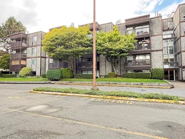 Apartment for sale in Surrey, Surrey, 411 13501 96 Avenue, 263175471 | Realtylink.org