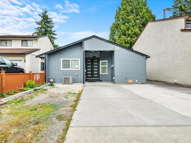 House for sale in Surrey, Surrey, 7068 129a Avenue, 263175502 | Realtylink.org
