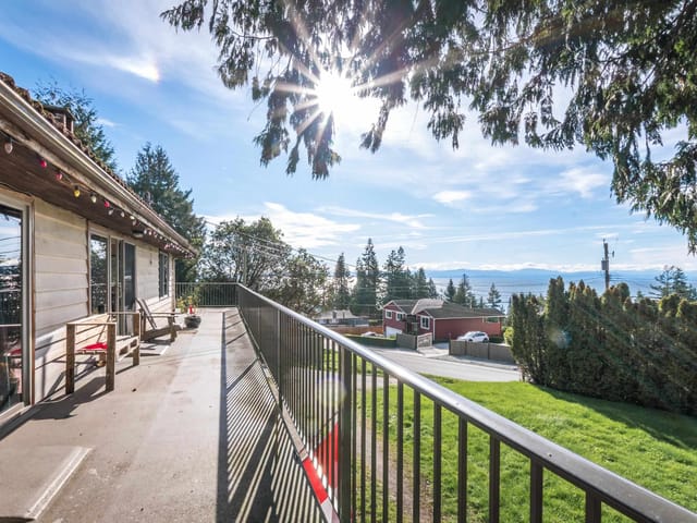 House for sale in Sechelt, Sunshine Coast, 4902 Laurel Avenue, 263175507 | Realtylink.org