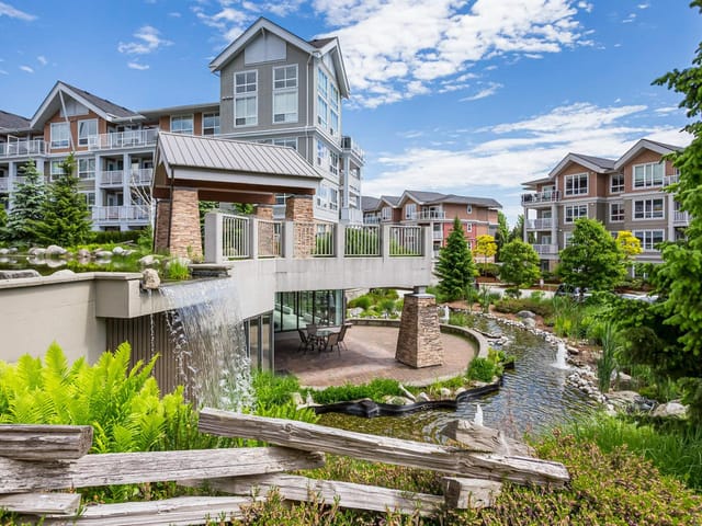 Apartment for sale in Surrey, Cloverdale, 307 6480 194 Street, 263175576 | Realtylink.org
