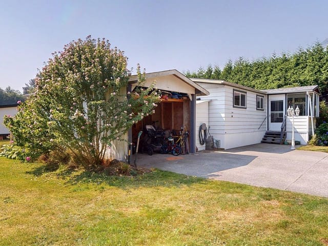 Manufactured Home for sale in Squamish, Squamish, 29 39768 Government Road, 263175592 | Realtylink.org