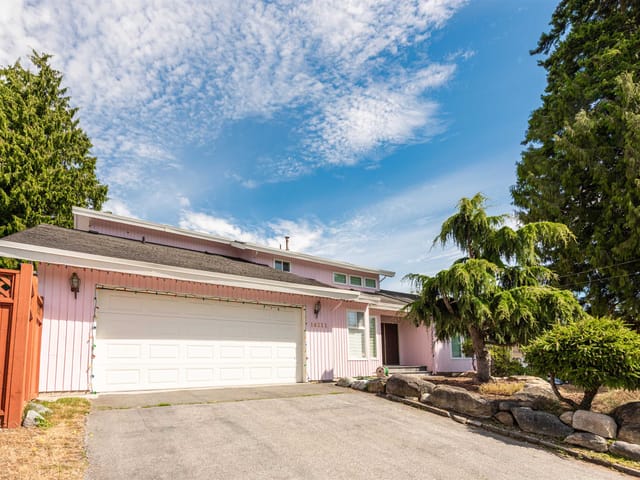 House for sale in Surrey, South Surrey White Rock, 16111 10 Avenue, 263175850 | Realtylink.org