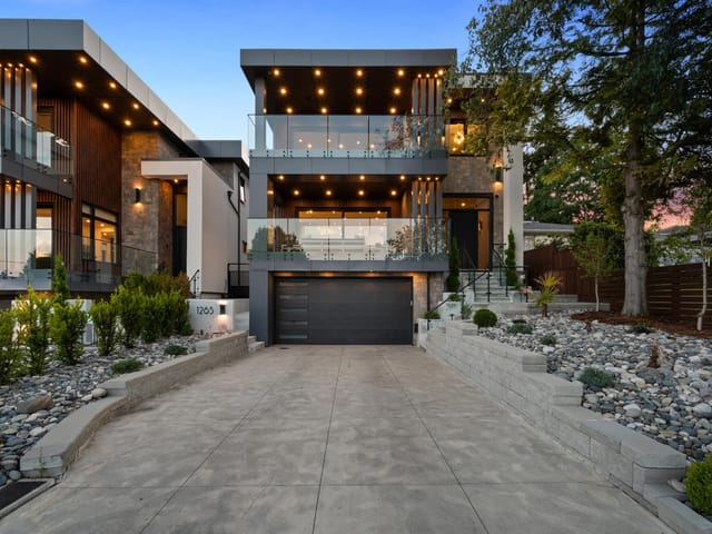 House for sale in White Rock, South Surrey White Rock, 1265 Kent Street, 263175860 | Realtylink.org