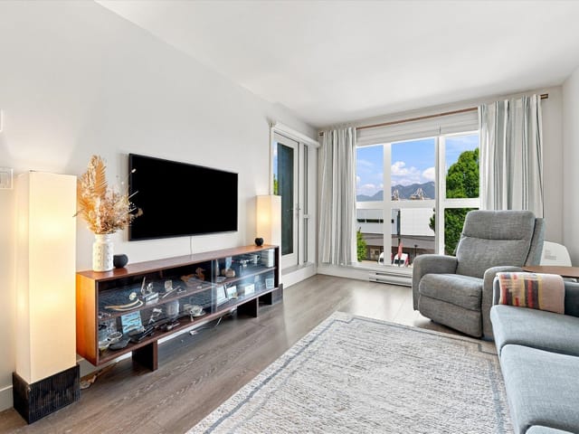 Apartment for sale in Vancouver, Vancouver East, 323 1588 E Hastings Street, 263175891 | Realtylink.org