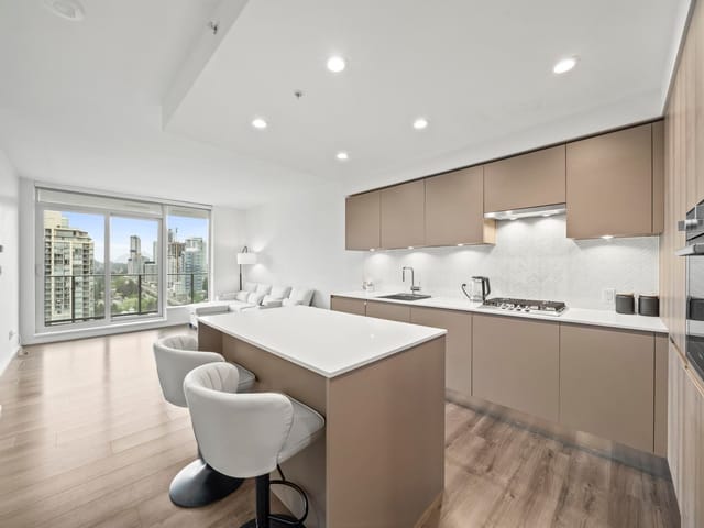 Apartment for sale in Burnaby, Burnaby North, 2711 3809 Evergreen Place, 263175970 | Realtylink.org