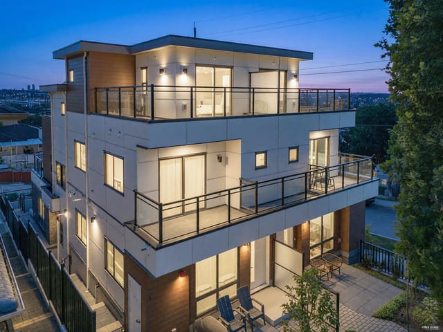 1/2 Duplex for sale in Burnaby, Burnaby North, 4 3800 Pender Street, 263176078 | Realtylink.org