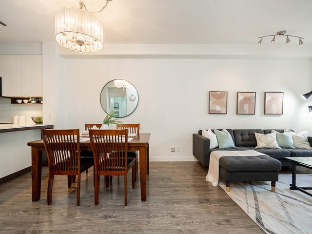 Apartment for sale in Coquitlam, Coquitlam, 313 553 Foster Avenue, 263176082 | Realtylink.org