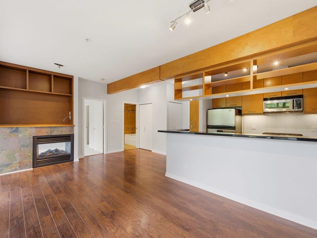 Apartment for sale in North Vancouver, North Vancouver, 318 560 Raven Woods Drive, 263176094 | Realtylink.org