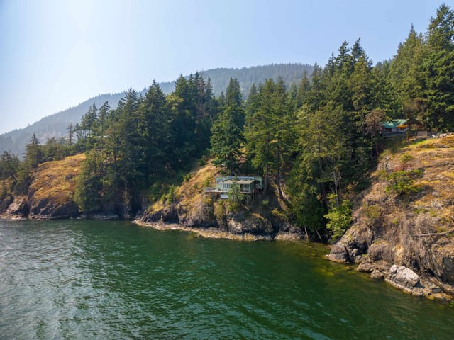 House for sale in Bowen Island, Bowen Island, 867 Hummingbird Lane, 263176130 | Realtylink.org