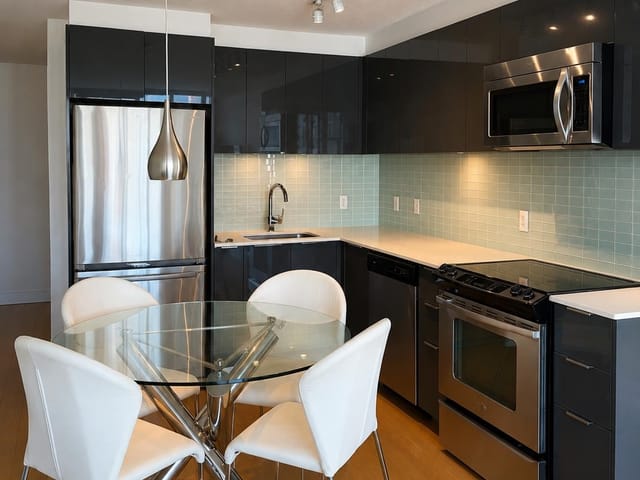 Apartment for sale in Vancouver, Vancouver West, 702 1325 Rolston Street, 263176225 | Realtylink.org