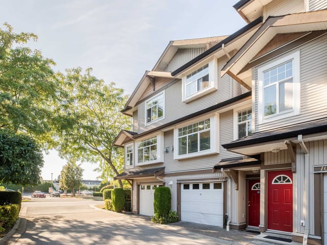 Townhouse for sale in Surrey, Surrey, 102 9580 Prince Charles Boulevard, 263176237 | Realtylink.org