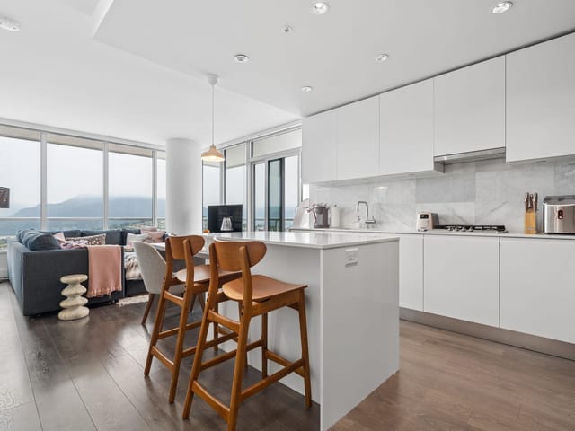 Apartment for sale in Burnaby, Burnaby North, 5708 1955 Alpha Way, 263176299 | Realtylink.org