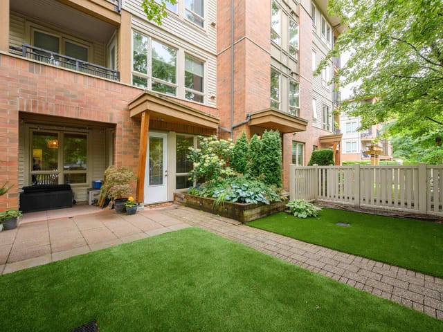 Apartment for sale in North Vancouver, North Vancouver, 112 2601 Whiteley Court, 263176491 | Realtylink.org