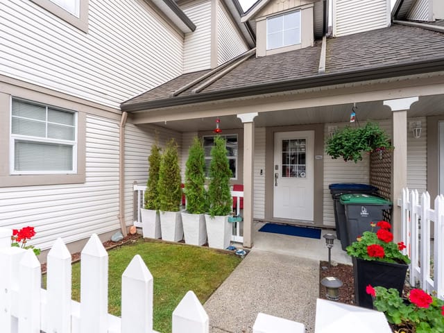 Townhouse for sale in Surrey, Surrey, 13 16318 82 Avenue, 263176522 | Realtylink.org