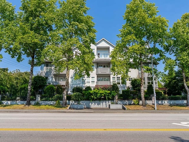 Apartment for sale in Surrey, South Surrey White Rock, 406 1630 154 Street, 263176633 | Realtylink.org