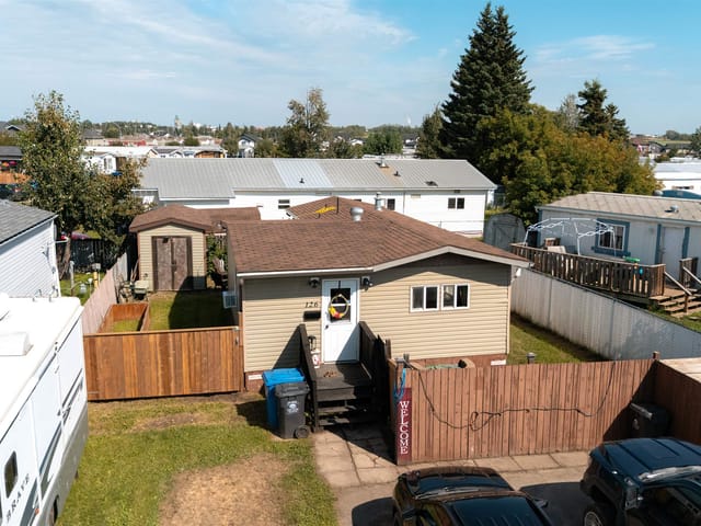 Manufactured Home for sale in Fort St. John, Fort St. John, 126 8420 Alaska Road, 263176713 | Realtylink.org