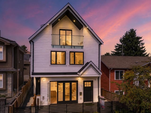 1/2 Duplex for sale in Vancouver, Vancouver East, 1 3271 E Georgia Street, 263176723 | Realtylink.org