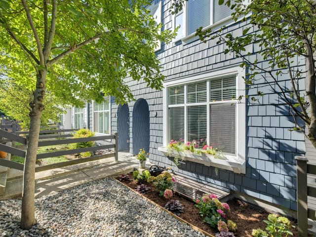 Townhouse for sale in Surrey, South Surrey White Rock, 84 15268 28 Avenue, 263176756 | Realtylink.org
