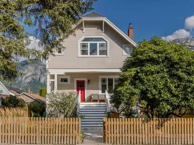 House for sale in Squamish, Squamish, 38054 Fifth Avenue, 263176984 | Realtylink.org