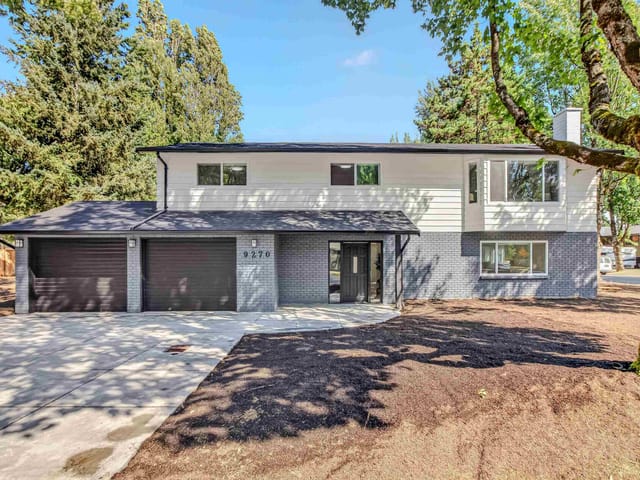 House for sale in Surrey, Surrey, 9270 149 Street, 263176999 | Realtylink.org