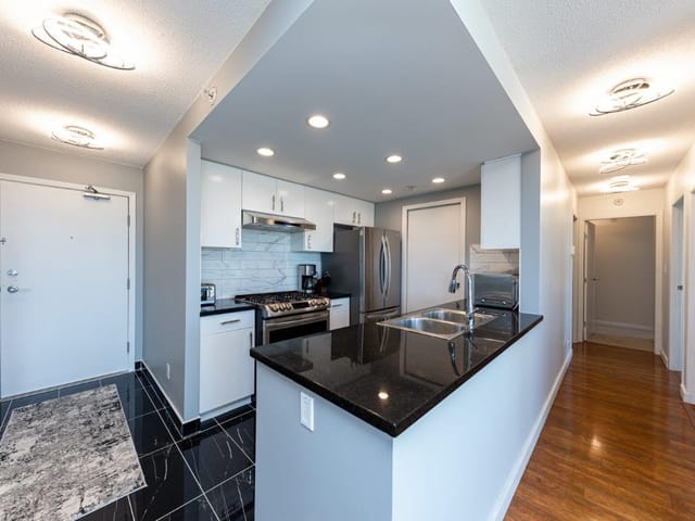 Apartment for rent in Vancouver, Vancouver West, 2905 1033 Marinaside Crescent, 263177016 | Realtylink.org