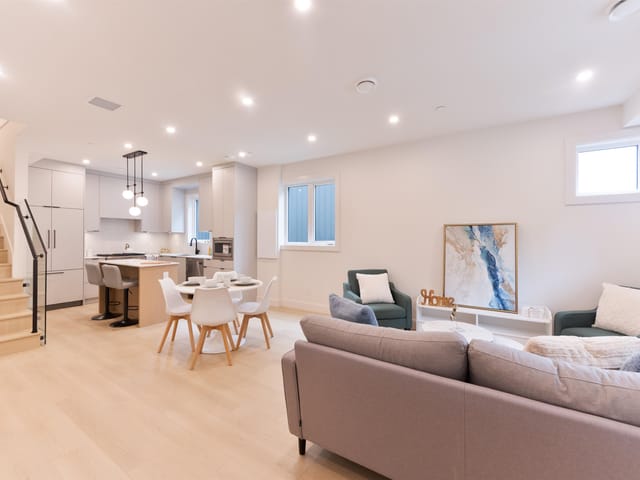 Townhouse for sale in Burnaby, Burnaby East, 3 7270 17th Avenue, 263177056 | Realtylink.org