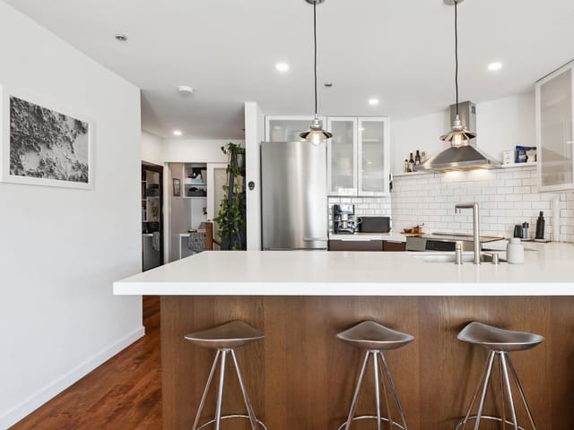 Apartment for sale in Vancouver, Vancouver West, 105 953 W 8th Avenue, 263177106 | Realtylink.org