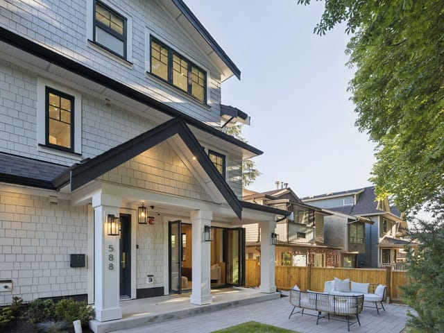 1/2 Duplex for sale in Vancouver, Vancouver East, 588 E 10th Avenue, 263177126 | Realtylink.org