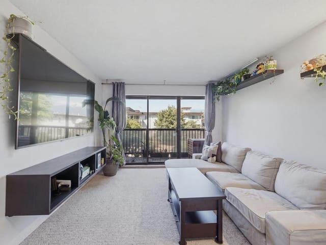 Apartment for sale in Vancouver, Vancouver West, 209 2120 W 2nd Avenue, 263177160 | Realtylink.org
