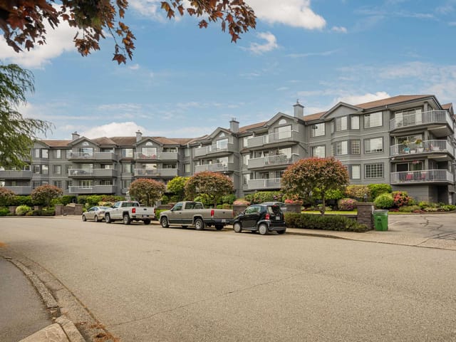 Apartment for sale in Langley, Langley, 110 5375 205 Street, 263177228 | Realtylink.org
