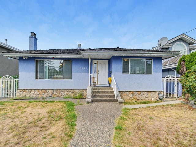 House for sale in Burnaby, Burnaby South, 7041 Willingdon Avenue, 263177229 | Realtylink.org