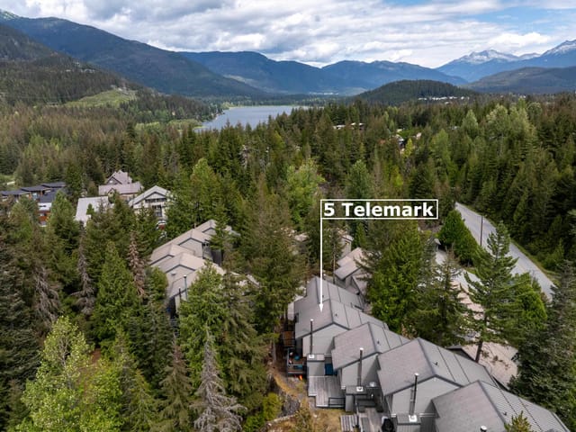 Townhouse for sale in Whistler, Whistler, 5 2200 Eva Lake Road, 263177247 | Realtylink.org