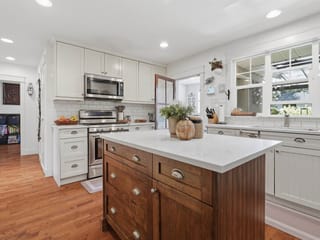 House for sale in Surrey, South Surrey White Rock, 1425 129 Street, 263177294 | Realtylink.org
