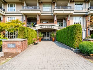 Apartment for sale in Surrey, South Surrey White Rock, 201 15357 17a Avenue, 263177349 | Realtylink.org