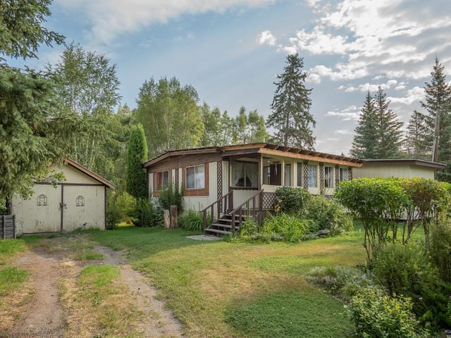 Manufactured Home for sale in Forest Grove, 100 Mile House, 6111 Houseman Road, 263177398 | Realtylink.org