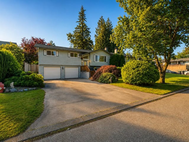 House for sale in Surrey, Cloverdale, 17030 Hereford Place, 263177401 | Realtylink.org