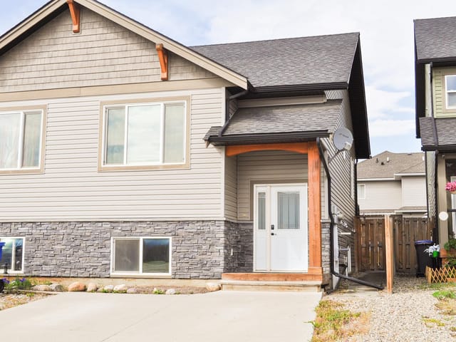 1/2 Duplex for sale in Fort St. John, Fort St. John, 8316 87 Avenue, 263177415 | Realtylink.org