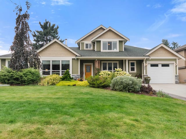 House for sale in Hope, Hope & Area, 380 Dewdney Avenue, 263177560 | Realtylink.org