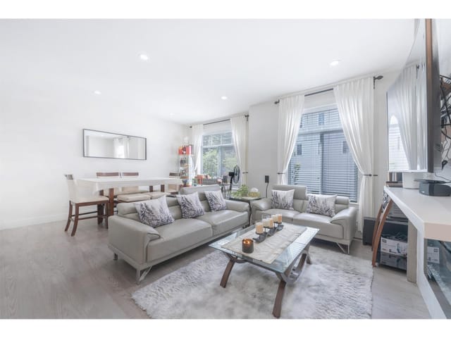 Townhouse for sale in Surrey, North Surrey, 2 11267 133 Street, 263177565 | Realtylink.org