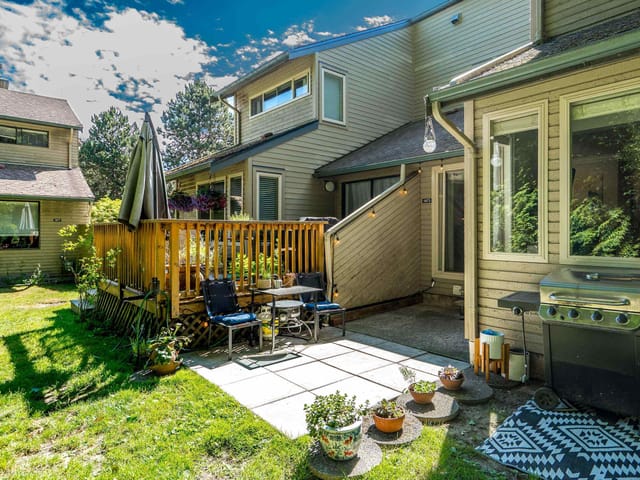 Townhouse for sale in Surrey, South Surrey White Rock, 1873 Lilac Drive, 263177587 | Realtylink.org