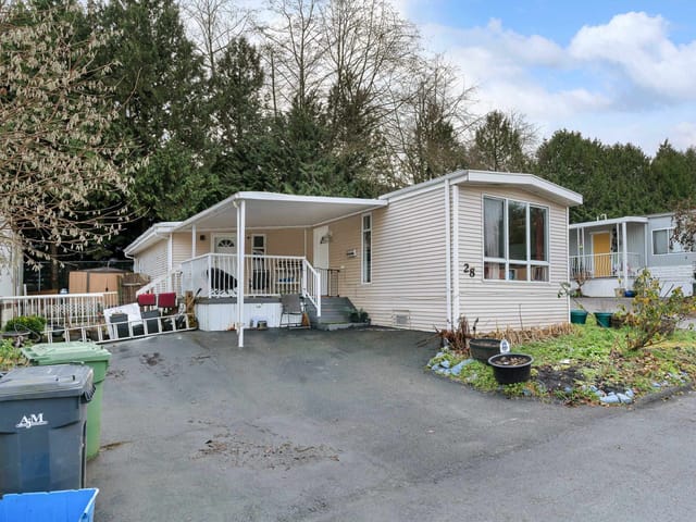 Manufactured Home for sale in Surrey, Surrey, 28 8220 King George Boulevard, 263177756 | Realtylink.org