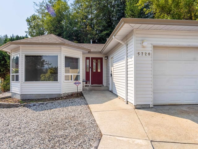 House for sale in Sechelt, Sunshine Coast, 5728 Trail Avenue, 263177757 | Realtylink.org