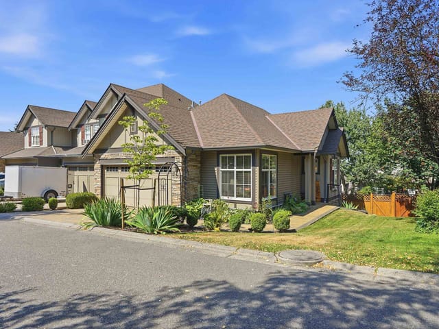 Townhouse for sale in Chilliwack, Sardis, 25 5900 Jinkerson Road, 263177764 | Realtylink.org