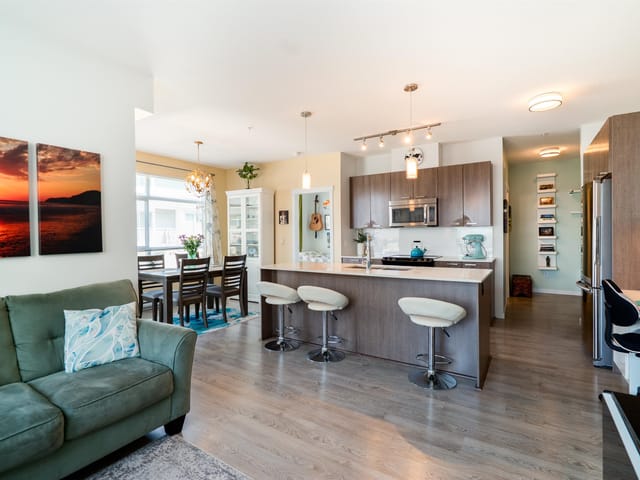 Apartment for sale in Coquitlam, Coquitlam, 215 617 Smith Avenue, 263177831 | Realtylink.org