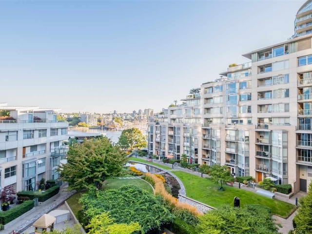 Apartment for sale in Vancouver, Vancouver West, 605 1228 Marinaside Crescent, 263177844 | Realtylink.org