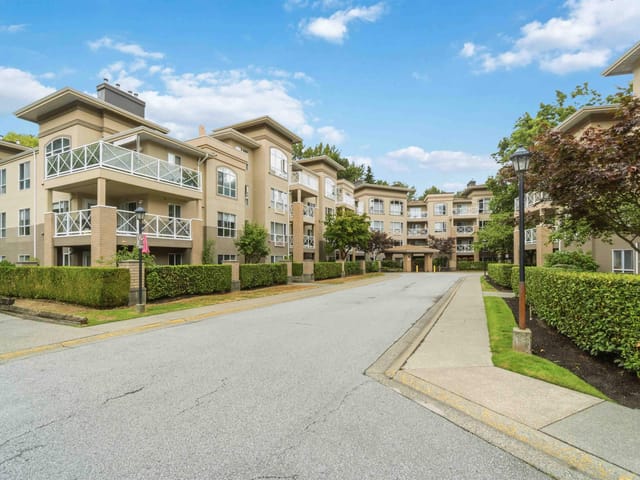Apartment for sale in Port Coquitlam, Port Coquitlam, 422 2551 Parkview Lane, 263177867 | Realtylink.org