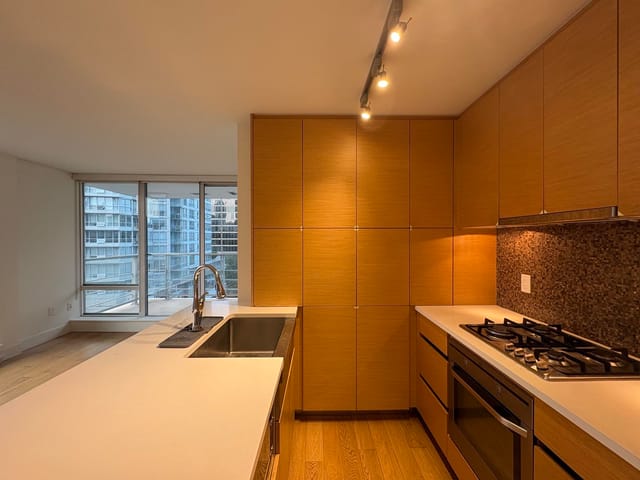 Apartment for rent in Vancouver, Vancouver West, 1205 565 Smithe Street, 263177915 | Realtylink.org