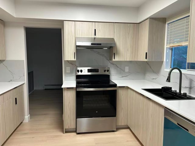 House for sale in Coquitlam, Coquitlam, 657 Poirier Street, 263177934 | Realtylink.org